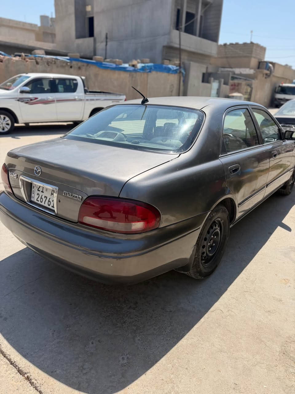 سلام عليكم
للبيع سيارة مازدا فاصوليا موديل ٢٠٠٠
رقم سليمانيك سنوية جديد ٢٠٢٩
 وبسمي   كوبون بنزين موجود 
كهربائيات تيرات كير محرك صدر كله جديد
تبريد ثلج وية سويج
سيارة مصبوغ عام جمالية فقط بيه ضربة خفيف جاملغ خلف سايق بدون شاصي و دواخل
سعره ٥٠ و بيه مجال
*********** كركوك, العراق
