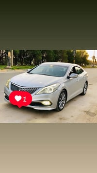 ازيرا كراند • ٢٠١٥ • ٦ سلندر