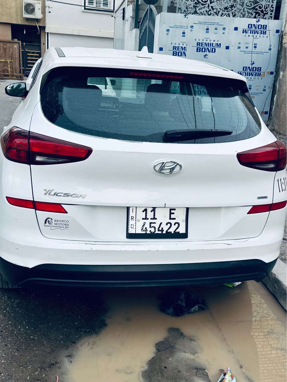 توسان 2019 وارد أمريكي حادثها بس الباب إلى خلف السائق 
محرك 2400 GDI مكفول 
كير مكفول 
القمارة حديد فول تحكم ستيرن فور ويل 
السيارة ماشية 78 الف 
ملاحظة بيها جرد صبغ شي بسيط
*********** بغداد, العراق
