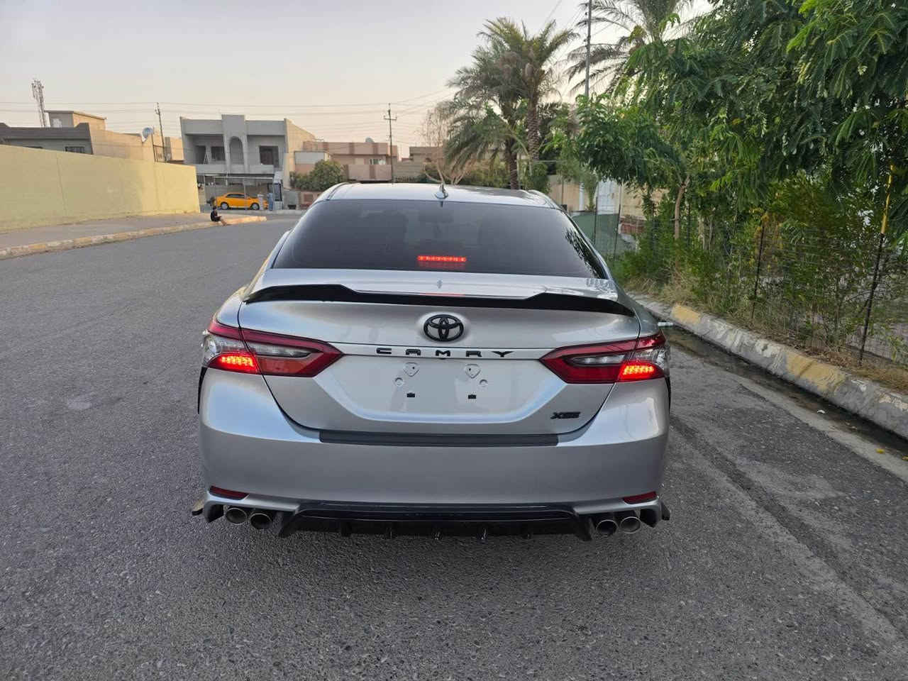 كامري 2024 ماشيه 36 الف رقم سليمانية سنوية بسمي فول فول 1/1 ماعدا بانوراما باقي موصفات فول XSE جميع إرباكات سليمة دواخل شواصي سليمة سيارة فقط جاملغ صبغ امامي وحافة بونيد لاغيره مكان سيارة كركوك حي عسكري سعره 233 بيه مجال 
*********** كركوك, العراق
