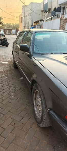 السلام عليكم بي ام للبيع 735 مثل ما موضح بالصور سياره مرتبه كير ومحرك خير من الله مكاني بغداد الزعفرانيه سعرها 38 ما تحصل هيج سعر اي استفسار ***********
