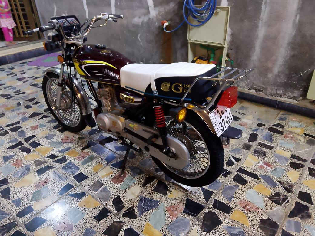 سلام عليكم دراجه البيع تايكر رقم وسنويه مديل 2022 تحويل مباشر سعر مليون و 800 العنوان البصره ياسين خريبط شراي يتصل ***********
