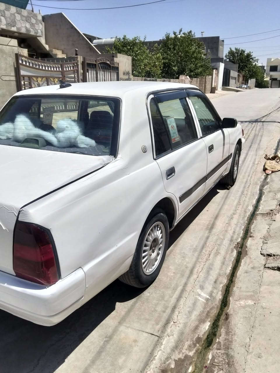 للبیع تویتا كراون مليكه موديل 1997رقم كركوك كير عادي محرك بلادي بشرط تبريد شغال تاخم تايه جديد مكان كركوك 
سعر 40 بي مجال 
رقم موبايل ***********
