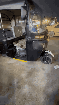 سلام عليكم تكتك للبيع مديل ٢٣بشهر ١١ مكينه كفاله البدي لاضربه ولاصبغ ولاخياسات تكتك مال بيت مامشتغله مكاني بصره جمهوريه شارع الطفه هذه رقم ابو تكتك بي واساب *********** انه مكلف بلنشر 
(علمن تكتك اوراق اصولي) سعر ٨٨٠٠ بيه مجال
