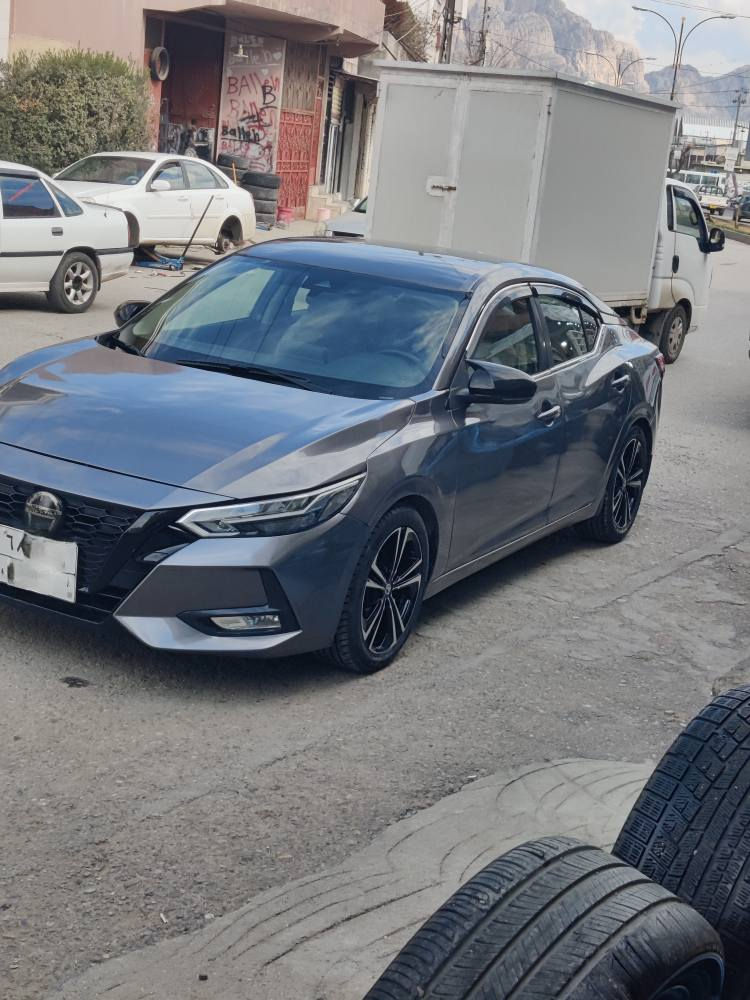 نیسان سێنترا 2020 SV  
بەسمە و شەغال و ڕاداری پشت و پێش ئۆتۆ ستۆپ 
کامێرا و حساسی دواوە تەبرید دوو زۆن ، تۆندوتۆڵ گێڕ مەکینە هەموو شتێک بەشەرت 
کامل بۆیاغە بەبێ ناوگرتن پشت و پێش کەپس ئێرباگ سوکان و داژبولی نەتەقیوە بیلادە سەیارەیەکی زۆر بێ مشکیلەیە زۆر ئیقتسادیە 
ژمارە مۆبایل 
***********
هەموو شتێکی بەشەرت و زەمان. رانية, السليمانية
