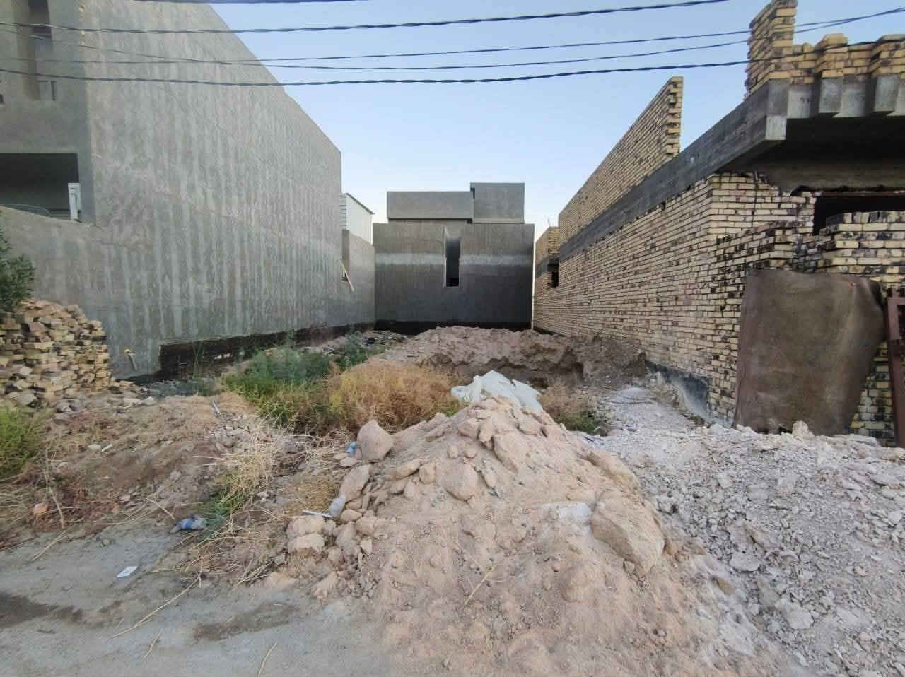 السلام عليكم
قطعة أرض مميزة للبيع
المساحة 200 متر ( 10 * 20)
العنوان: حي الكفائات - قبل مدينة العاب كوين بارك (بإتجاه الحلة) - مقابل معرض أمير بطوش للسيارات - ثالث قطعة عن شارع بغداد الرئيسي
للإستفسار:
***********
***********
