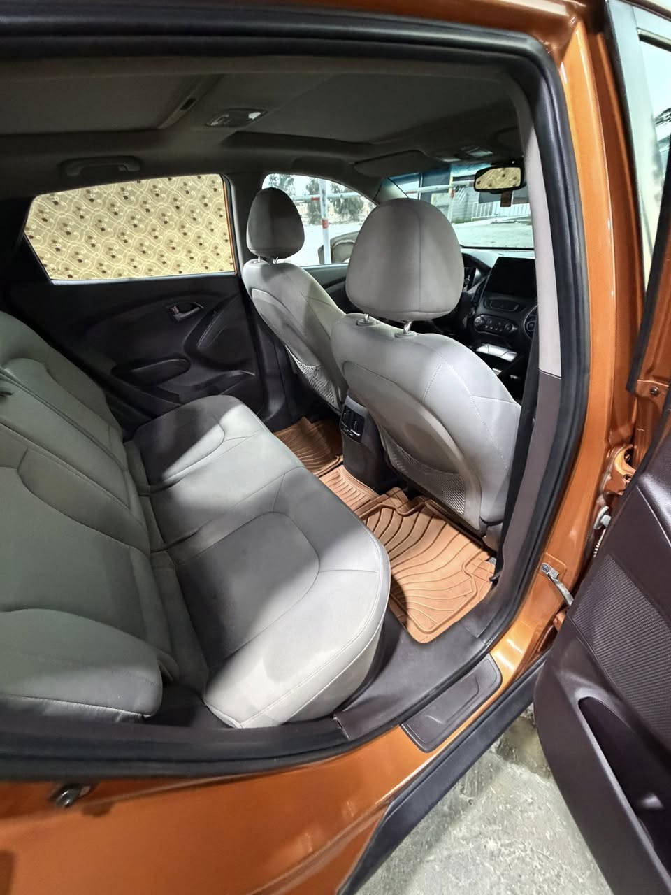 توكسان موديل 15 خليجي فول تفاصيل اكثر اتصل بيع او مراوس ***********
