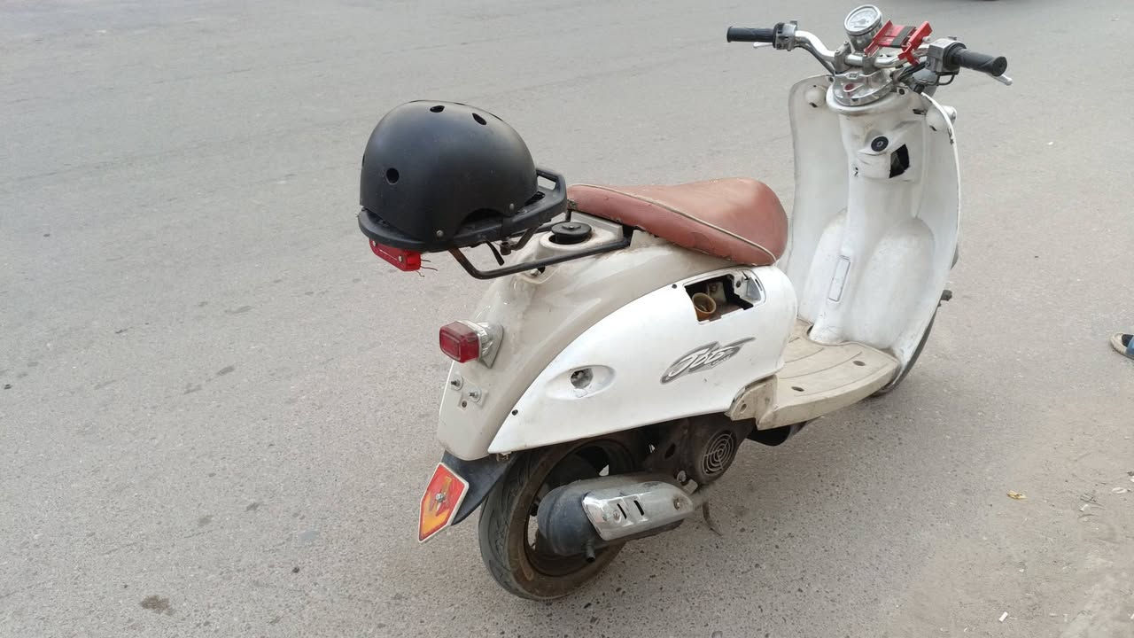 دراجة كلاسيك للبيع محرك خير من الله نقص باتري فقط 
السعر 225 وبيها مجال قليل.


**إذا كنت صاحب هذا الإعلان وتريد حذفه لأي سبب، رجاءا أرسل رسالة إلى الدعم الفني**
