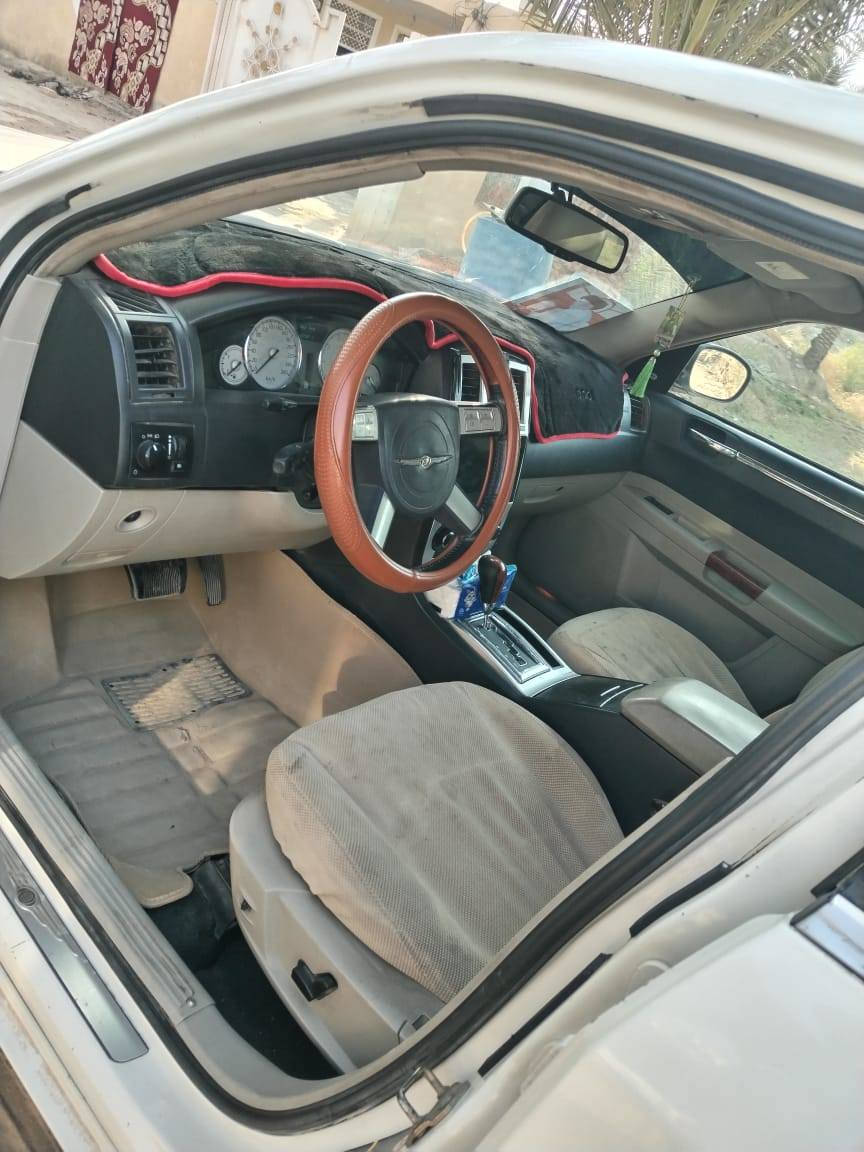 اوبما 2010رقم ابيض بطانيه متوم شمالي سياره تدفيه تبريد دزاين اس ار تي سعرها 40وبيها مجال تصل وتدلل ***********
