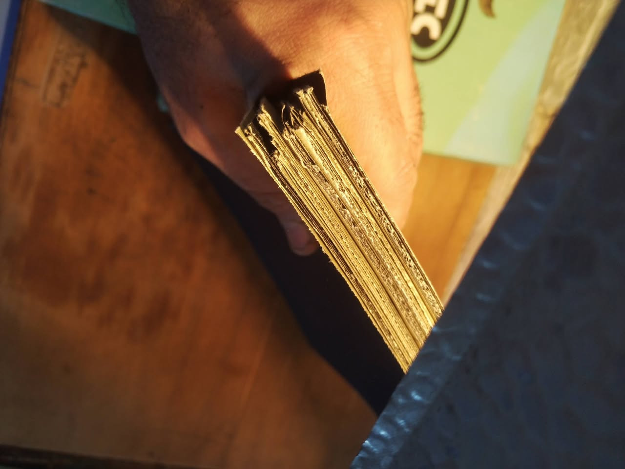 كاغد جام درجة أولى هولندي مثل مموضح بالصور الكارتونة بيها 50 قطعة والقياسات مكتوبة والدرجة.
 سعر الكارتونة 6 آلاف دينار 
تاخذهن شلع يختلف السعر.
وموجود توصيل 5 آلاف جميع المحافظات


**إذا كنت صاحب هذا الإعلان وتريد حذفه لأي سبب، رجاءا أرسل رسالة إلى الدعم الفني**