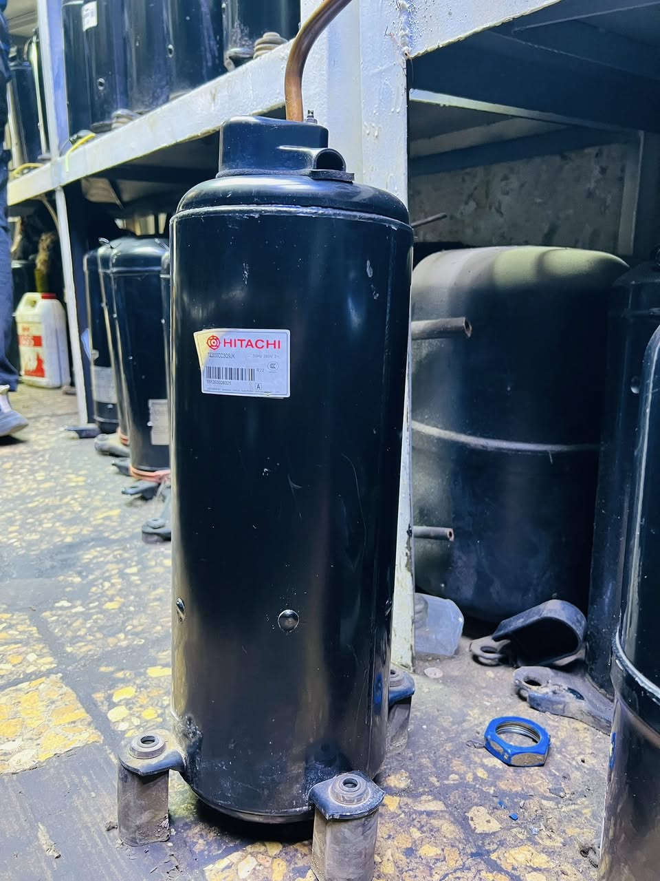 السلام عليكم بغداد سوق التبريد وصلتنة ماطورات جميع الحجام توصيل جميع المحافظات رقم الهاتف***********
