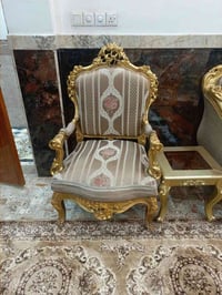 تخم مصري • ١٠ مقاعد • صالون