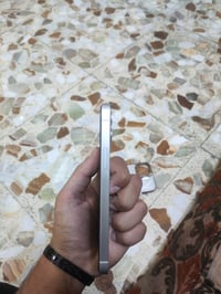 آيفون ١٢ • ١٢٨ • مبدل شاشة