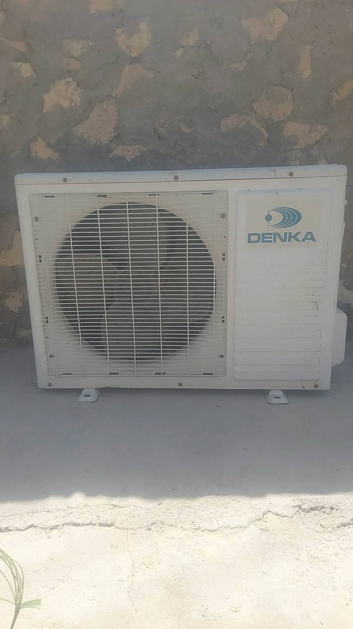 مكلف 
سبلت دنكه (Denka) طن ونص للبيع - بروانةالماركة: دنكه Denka (باب أول الأصلي).السعة: 1.5 طن.الحالة: الجهاز شغال بشرط النظافة (القطعة بحاجة إلى شحن غاز فقط).الموقع: الأنبار - بروانة.لأي استفسار أو لمعرفة السعر، يرجى الاتصال مباشرة ***********
