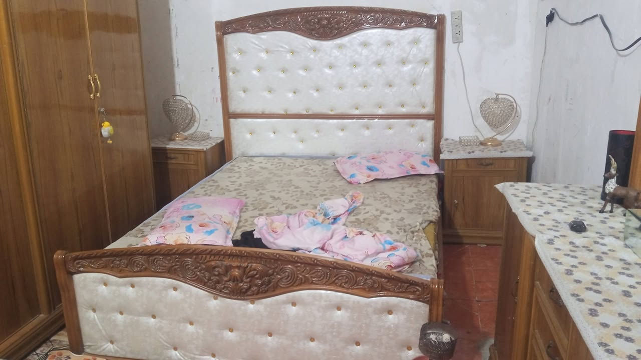 للبيع مليون وربع وبيها مجال


**إذا كنت صاحب هذا الإعلان وتريد حذفه لأي سبب، رجاءا أرسل رسالة إلى الدعم الفني**