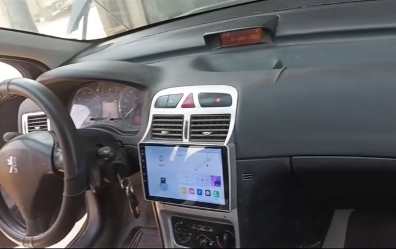 شاشات اندرويد السيارة 🚗🔥✨
ميزات متعددة : 
نوع الشاشة 🖥️ IPS يعني بالشمس واضحه
 دقه عاليه الوضوح  
 10انج او 9 انج على حسب كل سيارة
 وشاشة لمس سريعه بدون تعليقك
 مايك شغال ١٠٠٪؜ 
 جيبي اس و خرائط جوجل
 بلوتوث و واي فاي
 شاشات تدعم الفيديو بدقة 1080 بيكسل .
 فيديو عالية الدقة و الوضوح 
 يمكن الاتصال مع الانترنت عن طريق هاتفك مباشرة او من خلال مودم متنقل 
يمكن تنزيل أي برنامج من خلال سوق بلي 
ملاحظة كل السيارات نفس الفيش جيب وشد بدون اي تحوير  يعني سيارتك تبقة على والوكاله والضمان✅
واتساب  *********** 
العنوان بغداد السنك
متوفر خدمة التوصيل
