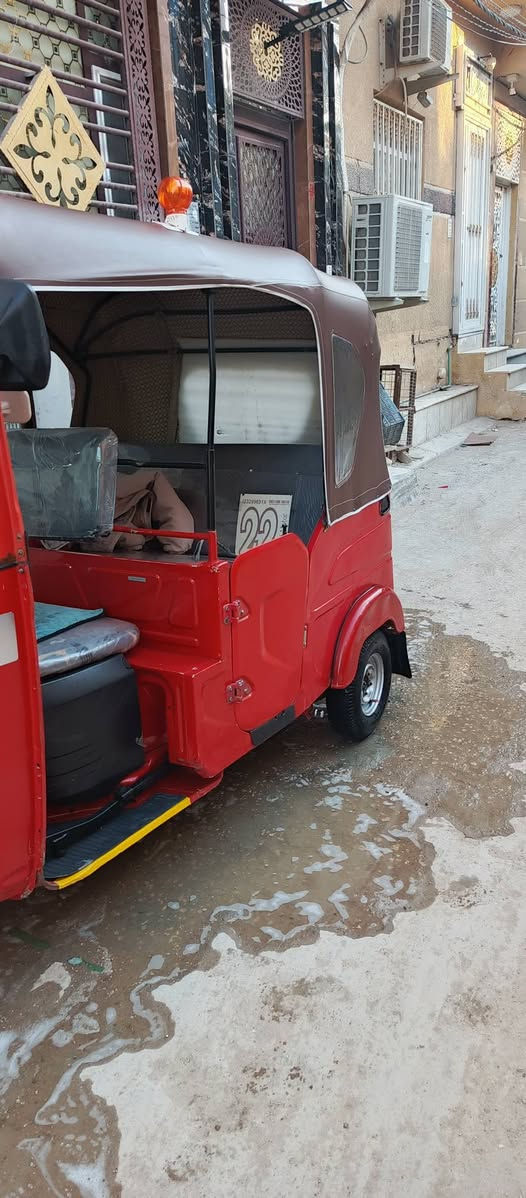 سلام عليكم من رخصت مدير الكروب
تكتك 22سنويه ما مستلم لوحات وهاذه رقم راعيه ***********
