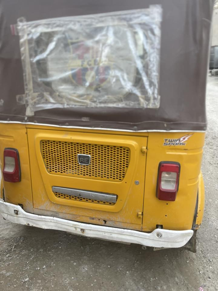 السلام عليكم تكتك 2021مرقم سنوية بسمي تجي و اتشوف بعينك التصوير مو زين تطلع بيهة كبل شارع ما ناقصة برغي المكاني بغداد النهروان السعر ب ٧وربع و بيهة مجال الرقم الهاتف ***********
