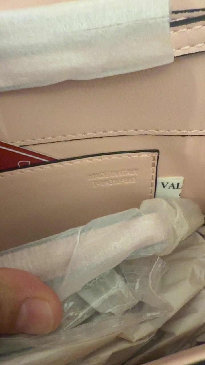 جنطة ختم فالانتينو


**إذا كنت صاحب هذا الإعلان وتريد حذفه لأي سبب، رجاءا أرسل رسالة إلى الدعم الفني**