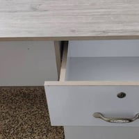 ميز مكتبي • خشب MDF • كرسي زيرو