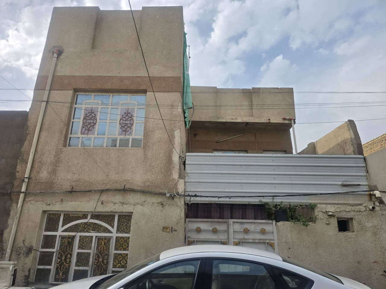 السلام عليكم بيت للبيع الشعلة قطاع الرابع فرع مطعم الرياضي للاستفسار ***********@إشارةحسن البهادلي
