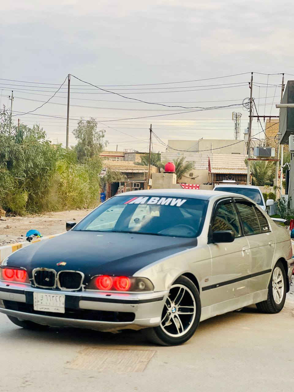 بي ام صقر 528 اصل موديل 97
رقم بغداد جاهزه على الاخير تخم تاير باتري حداديه محرك كير 
جام كهرباء كشنات كهرباء تبريد ثلج ويل ام سبايدر خلفي 
لايت ابو سوار شاشه كير اوتو 
مكان السياره ناصريه مركز السعر 58 بيه مجال قليل 
***********
