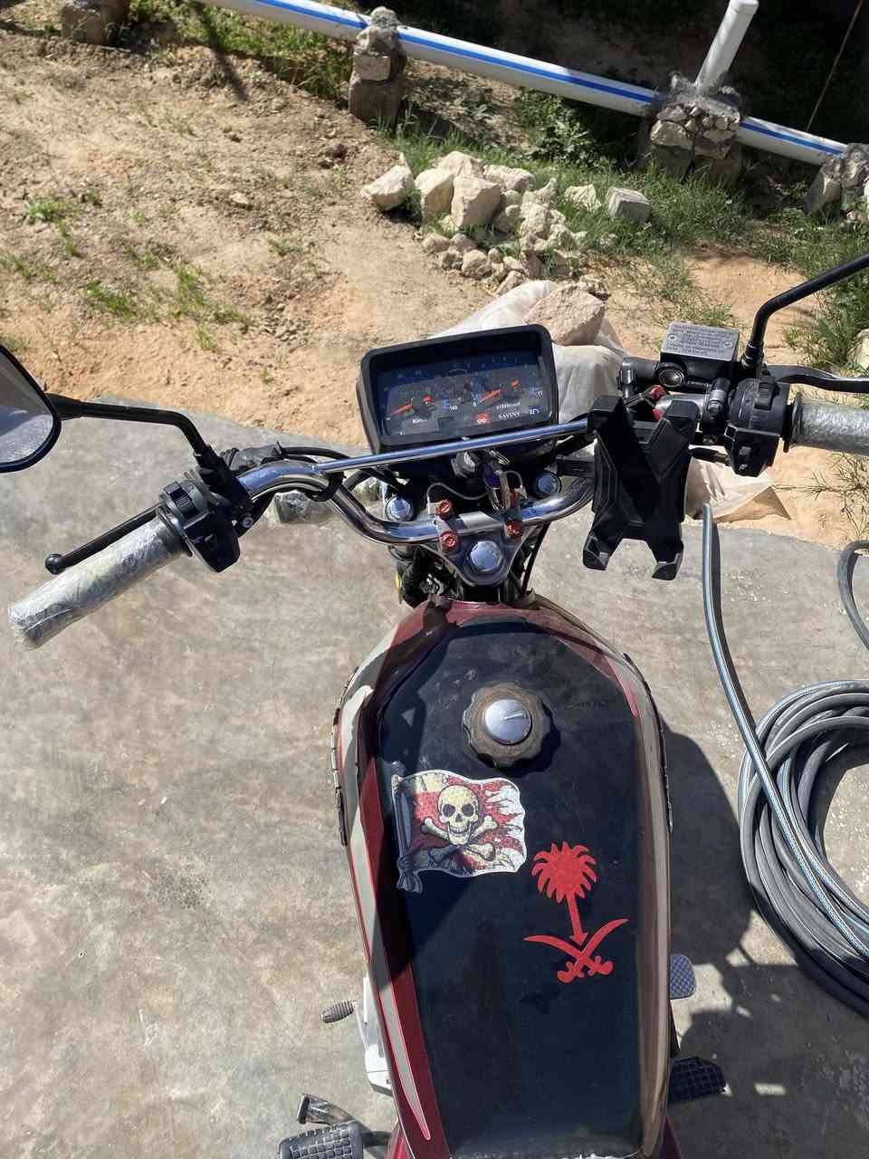 سلام عليكم للبيع ايراني 21 مناقصه شي كامل السعر 500 وبي مجال ***********
