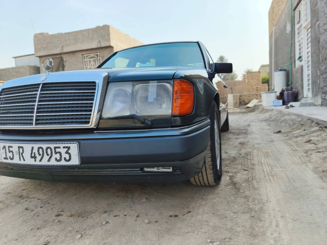 من رخصة الادمن المحترم السلام عليكم  ... دب موديل ٩٢ اصل سيارة جديدة لاضربة ولاخياس ولا بارد ولاتكحيل وبأسمي مكينة ٣٠٠ بلاد رالسعر ٨٢ وبيهه مجال رقمي  ***********
