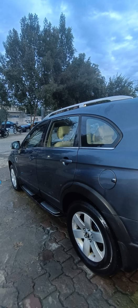 للبيع شيفروليه كابتيفا 2007
محرك 6v المرغوب 
گير اوتوماتيك 
فئة الكامل مواصفات 
رقم اربيل الجديد 
سنوية باسمي لل2030 /9
تحويل مباشر أو وكالة 
مكان السيارة كركوك 
كوبون بانزين بيها 
السعر 76 وبيها مجال 
وللاستفسار اكثر الاتصال على الرقم 
*********** هاتف 
*********** واتساب
