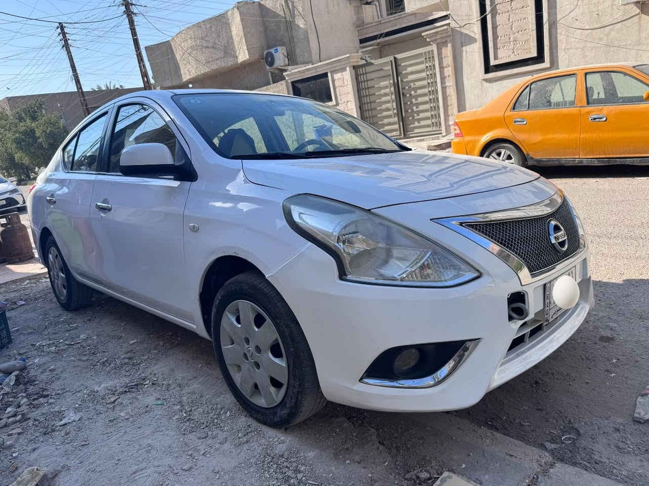 السلام عليكم نيسان سني 2018

قطعتين صبغ البنيد والجاملغ الخلفي بدون دواخل ايرباكات سليمه السعر 93 وبيها مجال حك جيتك 

مكينه كير تبريد كفاله جدد

***********

مكاني بغداد حي الجهاد
