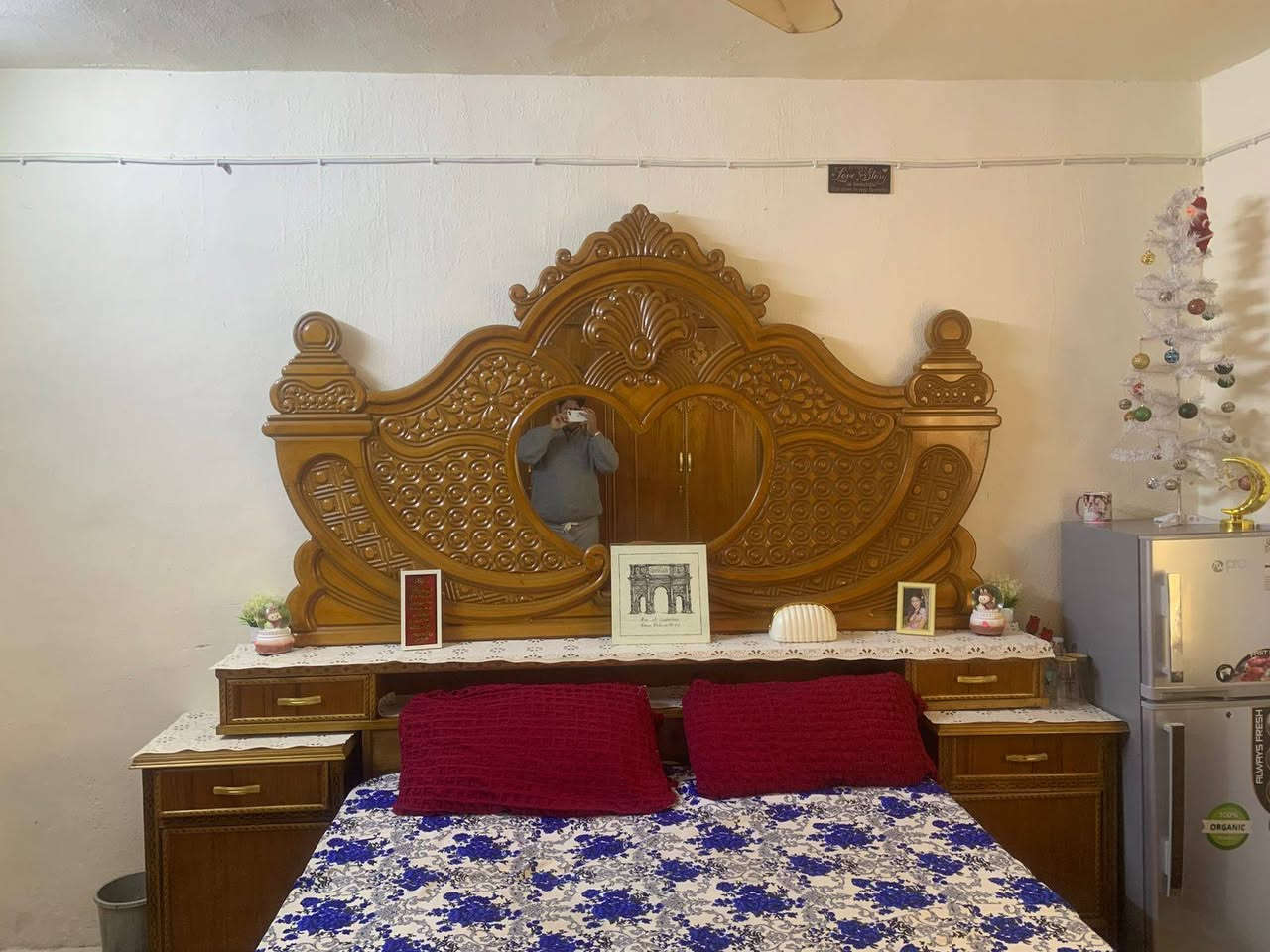 غرفه صاج عراقي لبيع لعنوان بغداد لسعر  َمليون وبيه مجال رقم لهاتف ***********
