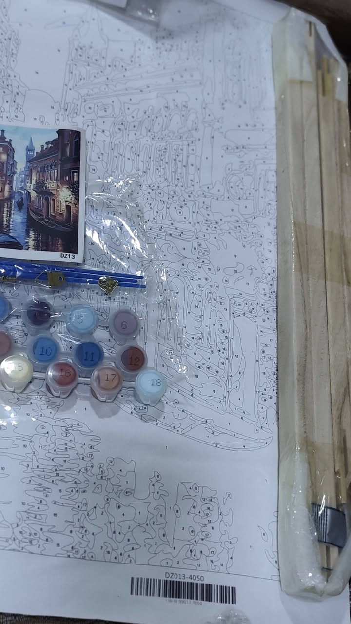 اصنع لوحتك الفنية الخاصة بكل سهولة 
🎨✨"الرسم بالأرقام"
هل تبحث عن طريقة للتخلص من ضغوط العمل والاستمتاع بوقت هادئ؟ 
✅ لا تحتاج لخبرة سابقة: الأرقام على اللوحة ترشدك لاختيار اللون الصحيح.
✅ مجموعة كاملة: (لوحة كانفاس مرقمة، ألوان أكريليك زاهية، فرش احترافية، وإطار خشبي DIY) سهل التركيب
✅ ديكور راقٍ: بعد الانتهاء، ستحصل على لوحة فنية بقياس 40 \times 50 سم جاهزة لتزيين حائط منزلك.
ابدأ إبداعك اليوم، أو قدمها كهدية مميزة لمن تحب! 🎁
يتوفر قطعتين بأيطار خشبي و3 قطع بدون ايطار 
السعر للقطعه الواحدة ب 10 ألاف القطعتين ب 15 الف 
ملاحظة اللوحات اشكال متعددة 
يتوفر توصيل 
#رسم_بالأرقام #لوحات_فنية #رسم_أكريليك #فنانين_العرب #تعلم_الرسم #لوحة_كانفاس #رسم_بالارقام #إبداع #هوايات_فنية #فن_تشكيلي
#ديكور_منزلي #لوحات_جدارية #تزيين_منزلك #ديكور_مودرن #لمسات_فنية #تصميم_داخلي #تحف #هدية_مميزة #هدايا_فنية
#راحة_نفسية #وقت_الاسترخاء #تفريغ_طاقة #هواية_جديدة #تلوين_للكبار #رسم_تلوين #تخفيف_التوتر


**إذا كنت صاحب هذا الإعلان وتريد حذفه لأي سبب، رجاءا أرسل رسالة إلى الدعم الفني**