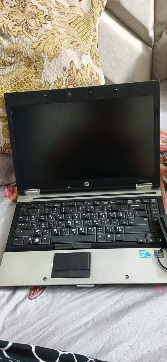 لابتوب للبيع نقص بطاريه فقط يشتغل مباشر فقط 
باله أوربي نوع hp هارد 360 رام 4 غيغا 64 بت تجي وياها جنطه مالتهه وكيبورد خارجي سعرها 100 الف فقط بسعر تلفون مستعمل للمعلومات. امانت الله ماخذهه قبل 330 الف 
***********
