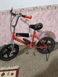 بسكليت جديد • غير مستخدم • مناسب ٥سنوات