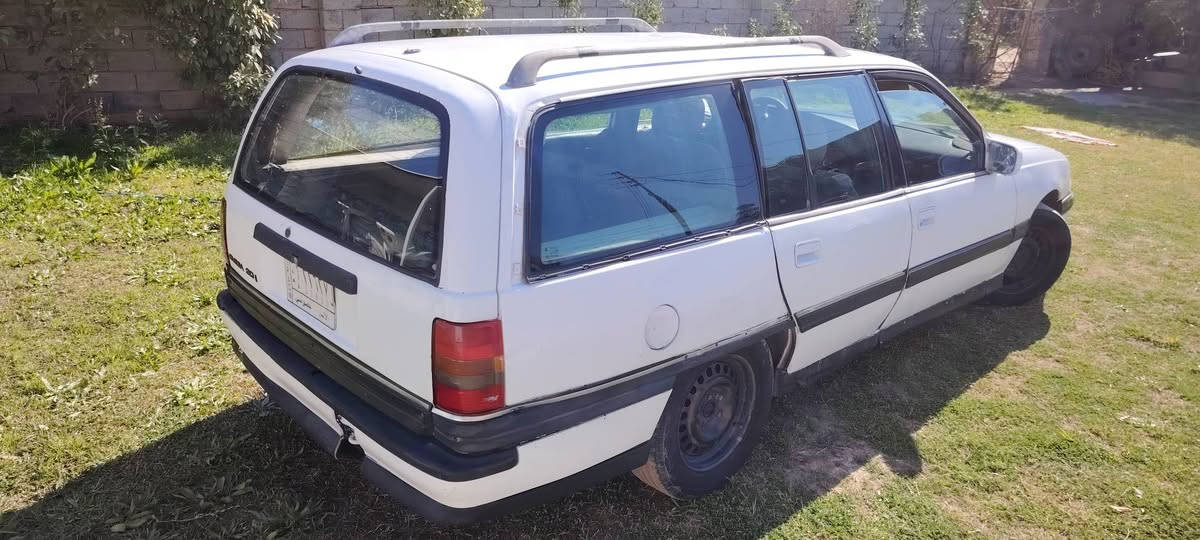 اوبل ستيشن رقم انبار مشروع وطني تحويل مباشر السيارة بلاديه كير عادي محرك 2000 محرك كير خير من الله
كهربايات كلهة شغالة سعر 27 وبيها مجال *********** مكان السيارة بغداد الدورة
