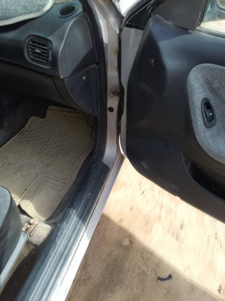 سوناتا تو. موديل ٩٥للبيع
السعر ٣٢ورقه.   وبي مجال 

باقي التفاصيل يتصل على
 الرقم 👈***********
موقع السياره ميسان العماره
