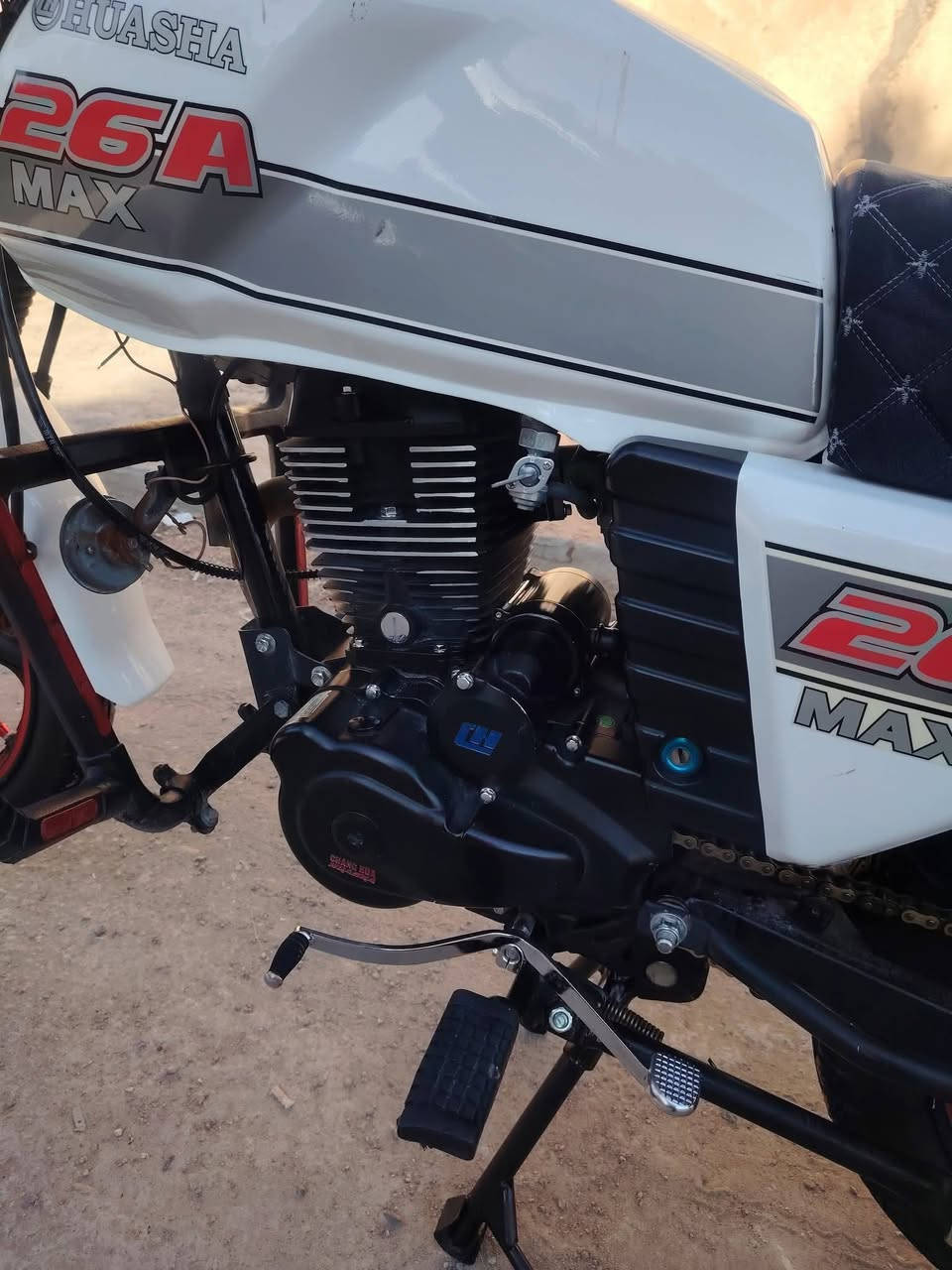 دايوان هوشا مرقم مديل 23 طالعه بل 24
دراجه مامفتوحه مكفوله من كلشي محرك 200 
السعر  خاص ***********
