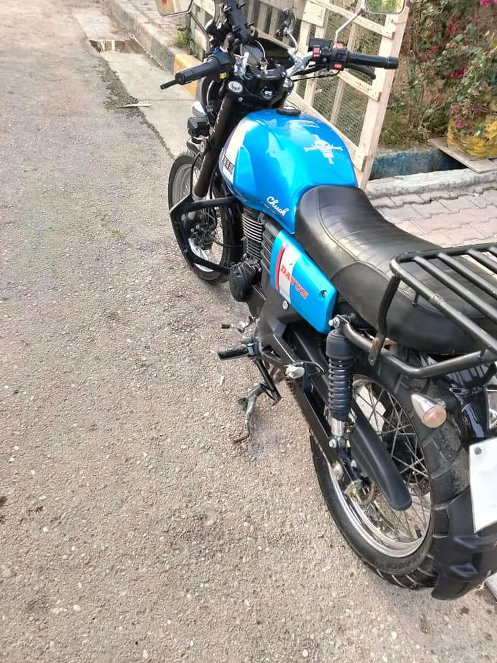 دايوان لاتي موديل ٢٠٢٢  مكينة خير من الله مكفوله رقم كربلاء تحويل ثاني يوم 
السعر 1900  بيها مجال بسيط كلش حك الجية شراي اتصل وبخدمتك متواجد واتساب  وتصال فقط *********** مكاني بغداد الحسينية مال راشدية
