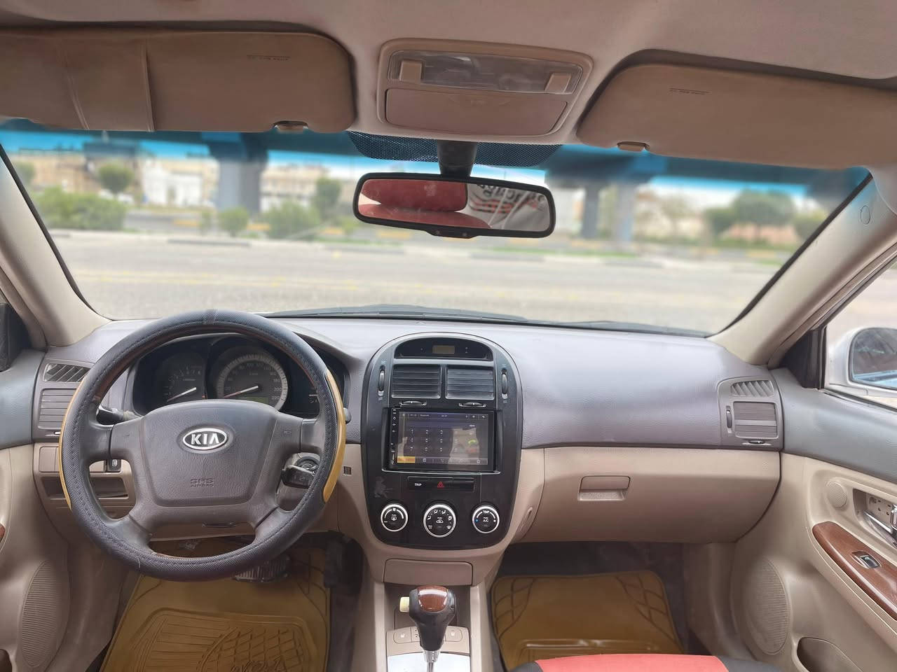 السلام عليكم
للبيع كيا سيراتو موديل 2007رقم بابل تحويل مباشر مكينه 1600دكشن عالي مكينه كير حداديه مكفولات سياره مكفوله من الضربه والتبديل بيه صبغ احزام اثر جراد دواخل شواصي لغود تكم كله مكفول تبريد ثلج ❄️ كهربائيات كله شغاله سياره حلوه وكامله مال جناي السعر 72وبيه مجال
العنوان كربلاء المقدسه 
للاستفسار ***********
