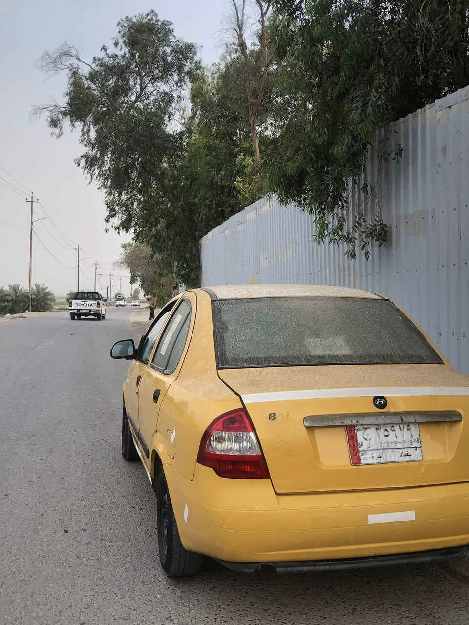 للبيع موديل 15 رقم بغداد 
سنويه 27 بعده راعيه ما اندله 
ابيع كوم حديد سعره ١٥ وبيه مجال 
العنوان بغداد )***********)
