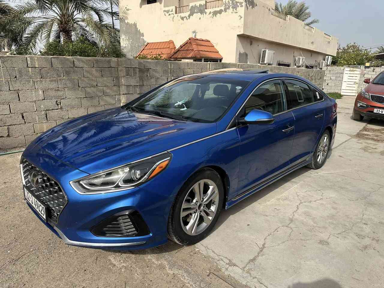 السلام عليكم
للبيع سوناتا 

 موديل ١٨

السياره حادثه موضح فقط ضربته صطحيه مكفول الحوض والشواصي مطاك ايرباك بجم كبس وصفاح بلاديه معنده الصندوق

السياره بسمي. 

ماشيه ٨٤ ميل 

محرك 2400 Gdi 

السعر ١٢٥ ورقه وبيه مجال 

مكان السياره الراشديه 

الرقم ***********
