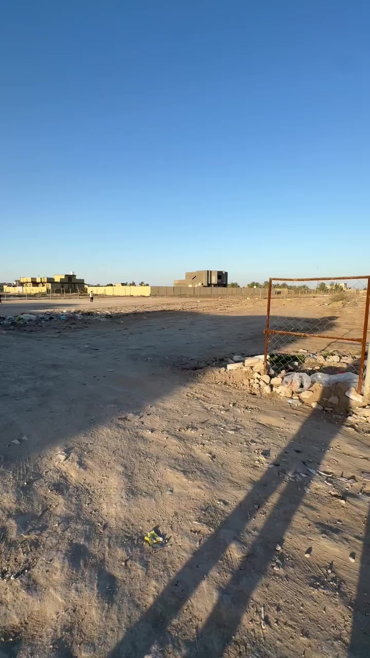 قطعه ارض للبيع المساحه 200متر طابو زراعي سند 25 على شارعين حي بابل التبليط الجديد وشارع الصكر السعر 20 وبيه مجال بسيط الاستفسار ‭٠٧٨٥ ١٢٧ ٤١٩٩‬ او مراجعه مكتب حيدر السلطاني
