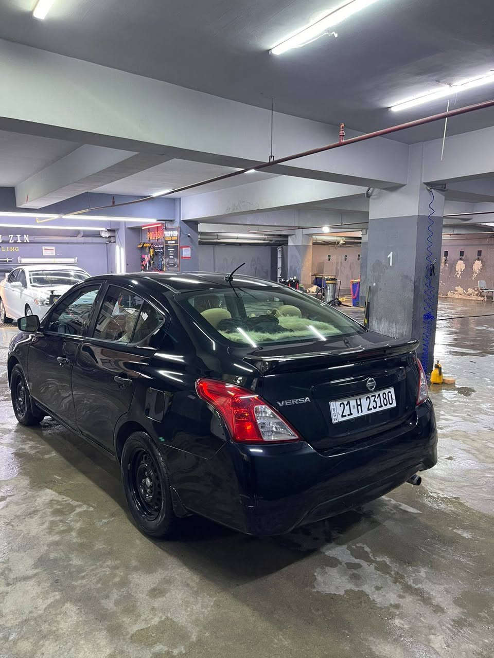 السلام عليكم نيسان فيرسا
موديل ١٧ 

وارد أمريكي 
 عداد المشي 90 
 بجب كبس
حادث  نص باب السايق صبغ وباب مبدل  تبديل فقط و صور السونار موجوده 
 
 سياره كلش نضيفه بدون اي نقص    رقم
 سليمانيه هزه جديده  تحويل ثاني يوم 
سعر 89
الشراي يتصل ويدلل 
***********
***********
***********
