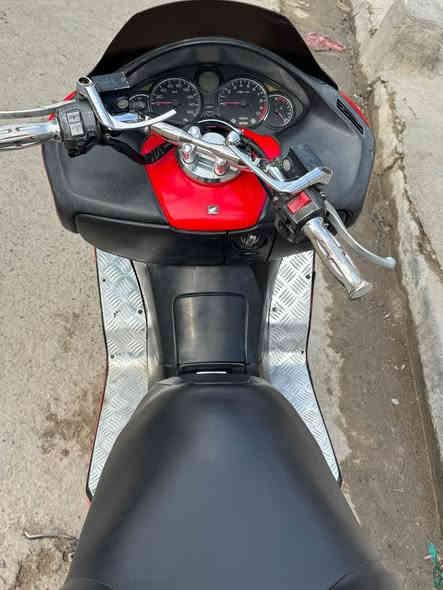 سلام عليكم دراجة فورزة صفر ثمانية للبيع دراجه بصمه 08البيع بيه ثنين سويج المحرك مكفول خير من الله دراجه نظيفه مكاني بغداد دوره أوراق كامله بسمي الرقم ***********
