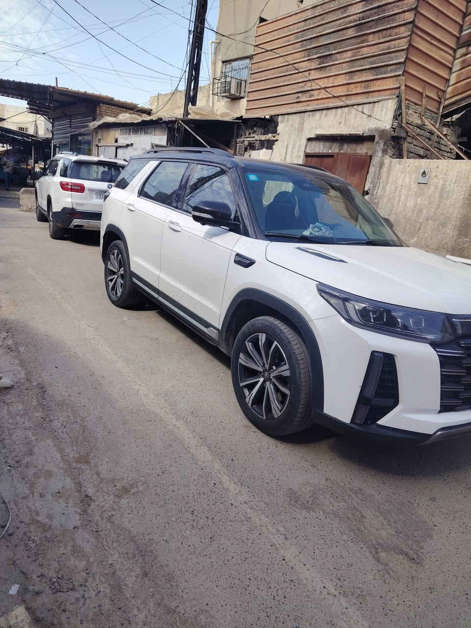 سلام عليكم شانجان cs95 موديل ٢٤ سيارة خير من اللة بيهة ملاحظات بصيطة مكفولة من ضربة و صبغ و تبديل ماشية ٥٤  السعر ٣٣ مليون وبيهة مجال  مكاني الشرطة الرابعة ***********
