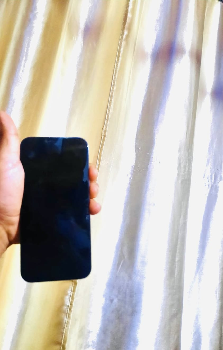 ايفون ١٣ برو ماكس
شرق اوسط تك خط

ذاكره ١٢٨
لون بحري 
جهاز وتر بروف 
فقط بي هاذ الفطر الي ب ضهر 
بطاريه ٨٨ بلاديه 
 ب لببجي ١٢٠ فريم
جهاز نضافته ٨٥
سعر ٦٥٠ 
التواصل لتصال أو مراسله وتساب 
***********
