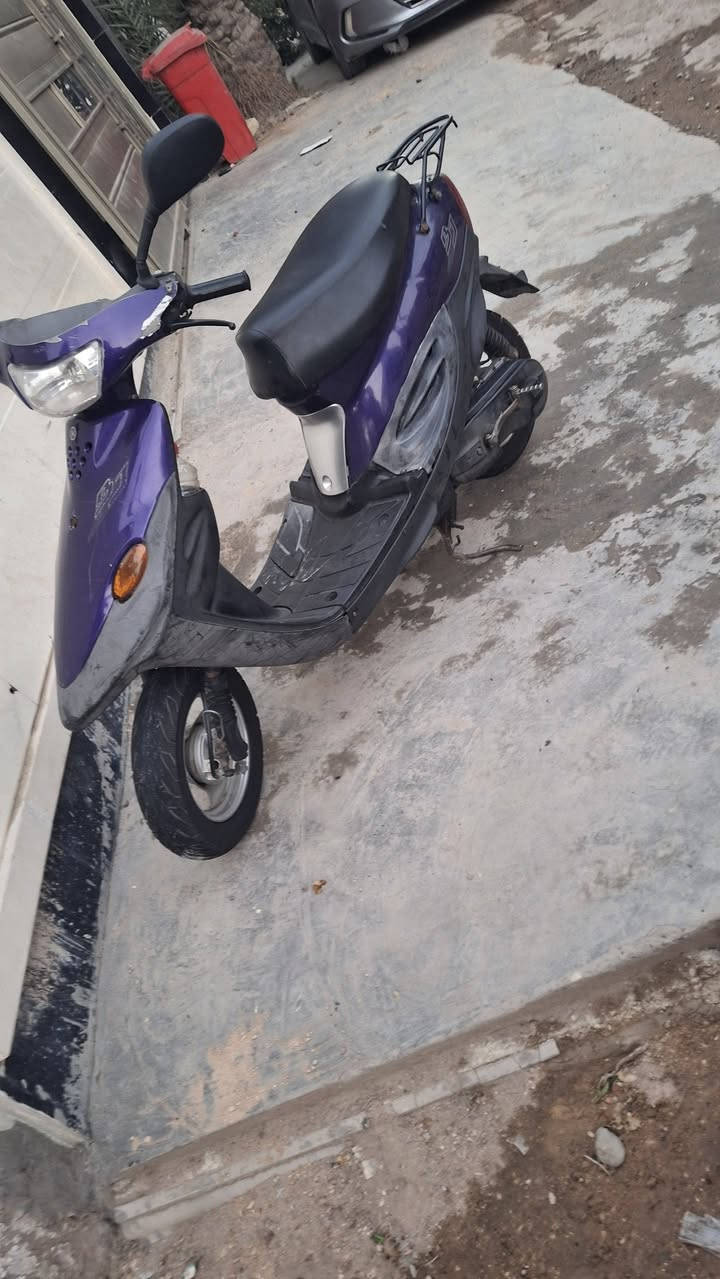 السلام عليكم دراجه بيجي للبيع ما بيها اي نقص السعر 250 وبيها مجال شيء خليل مكان بغداده الحريه كهربائياتها كلها شغاله ***********
