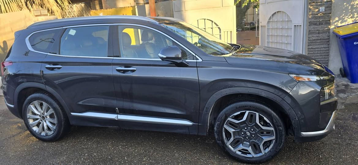 سنتافي موديل ٢١
ماشية ٤٠ الف ميل
السعر ١٧٩ ورقة 
وارد امريكي
السيارة بدون صبغ بدون تبديل حتى الدعاميات بلادية 
حادث خفيف موضح بلصور
لون فيلي 
رقم بغداد
محرك 2500 توربو 
4 كامرات 
رادارات امامي خلفي 
حساسات امامي و خلفي
تشغيل السيارة عن طريق البصمة
تحريك السيارة للامام و الخلف عن طريق البصمة
توقف ذاتي امامي خلفي 
كشنات جلد كهرباء تدفئة تبريد 
جنطة كهرباء
شاحن تلفون وايرلس شحن سريع
تحديد مسار مع قيادة ذاتية 
تبريد مناخ منفصل 
بردات جانبية 
زجاج جانبي دبل كلاس 
ويل حجم 19 انج 
نضام سماعات 12 قطعة HARMON KARDON
توقف عند الازدحامات Auto hold 
هاند بريك بصمة 
تشغيل بصمة 
بانوراما 
شاشة كبيرة 12 انج 
شاشة عدادات 12 انج 
لايتات امامي لد 4 عدسات
لايت خلفي لد
اشارات ب المري 
مرايات تعتيم ذاتي 
Auto stop اطفاء المحرك ذاتيا عند الازدحام 
تدفئة ب الستيرن
للتواصل ***********
