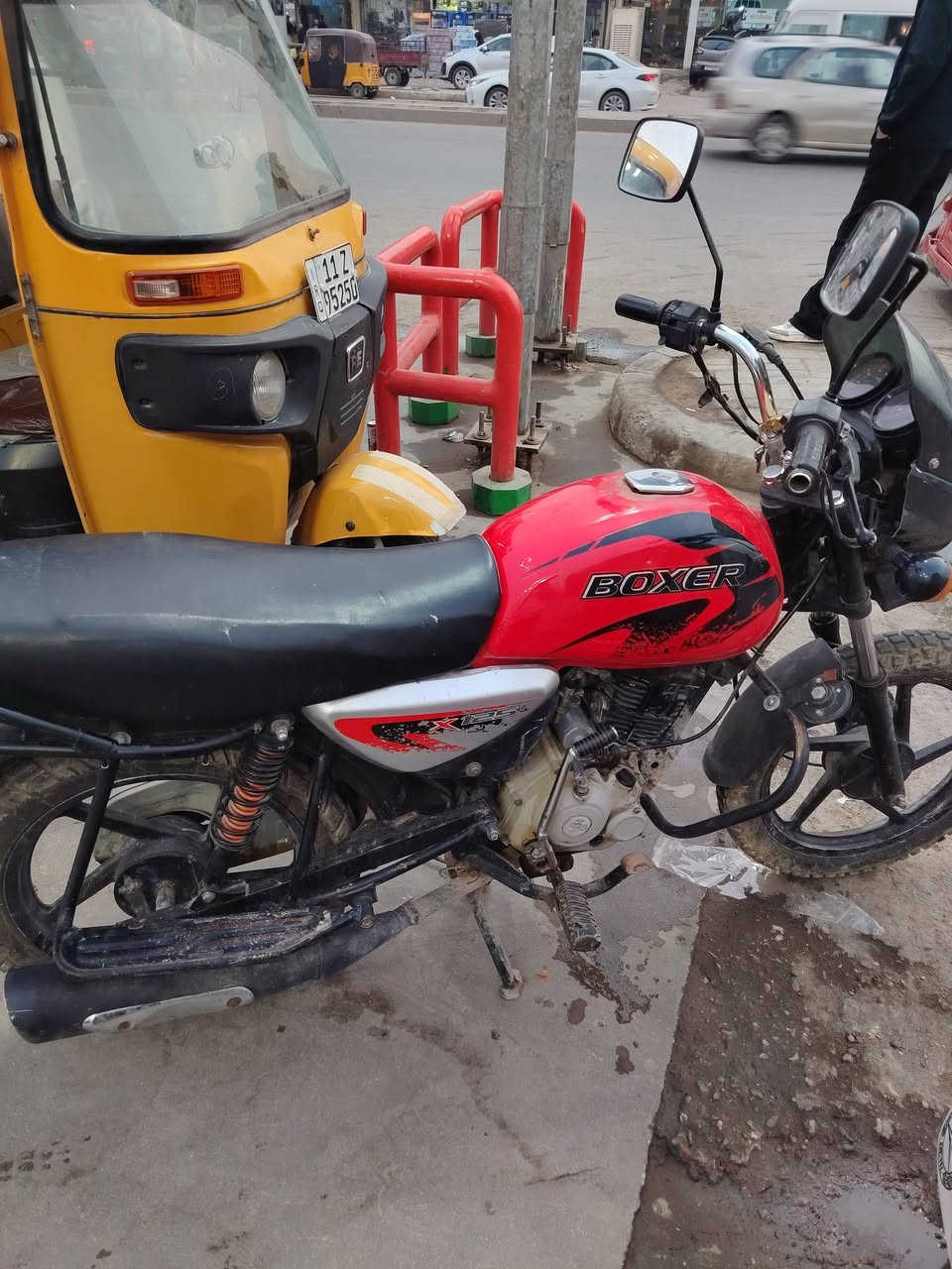 بوكسر موديل 2021
   مجفتة جديد وكلجات جديد
النمرة شويه قويه ينرادلها تصليح وعواج بالستيرن
الدراجة مال ناس تريد تسترزق  مو تدور جمالية كوم حديد مابيها اوراق مكفوله من السرقه 
رايده ب٥٠٠ قفل مكاني بغداد الكرادة 
*********** اتصال او واتساب لاتراسل
