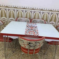 طاولة زجاج • ٦ كراسي • قابلة للتمدد